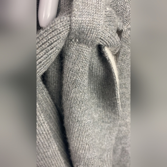 Club‎ Monaco Cashmere blend women Grey sweater cardigan Size XS oversized. - Picture 7 of 12